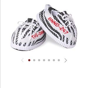 “Yeezy” Zebra Sneaker Slipper